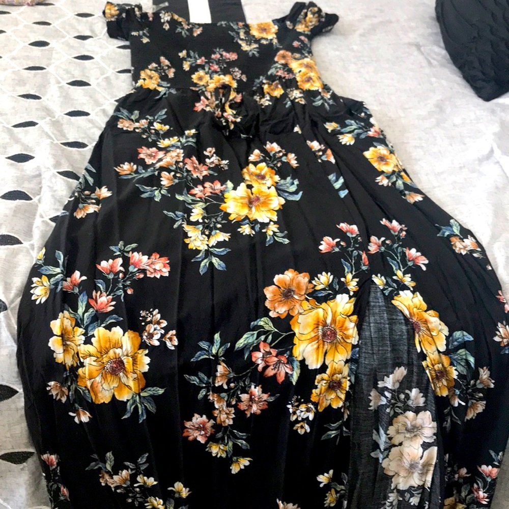 Flowy flowered long dress